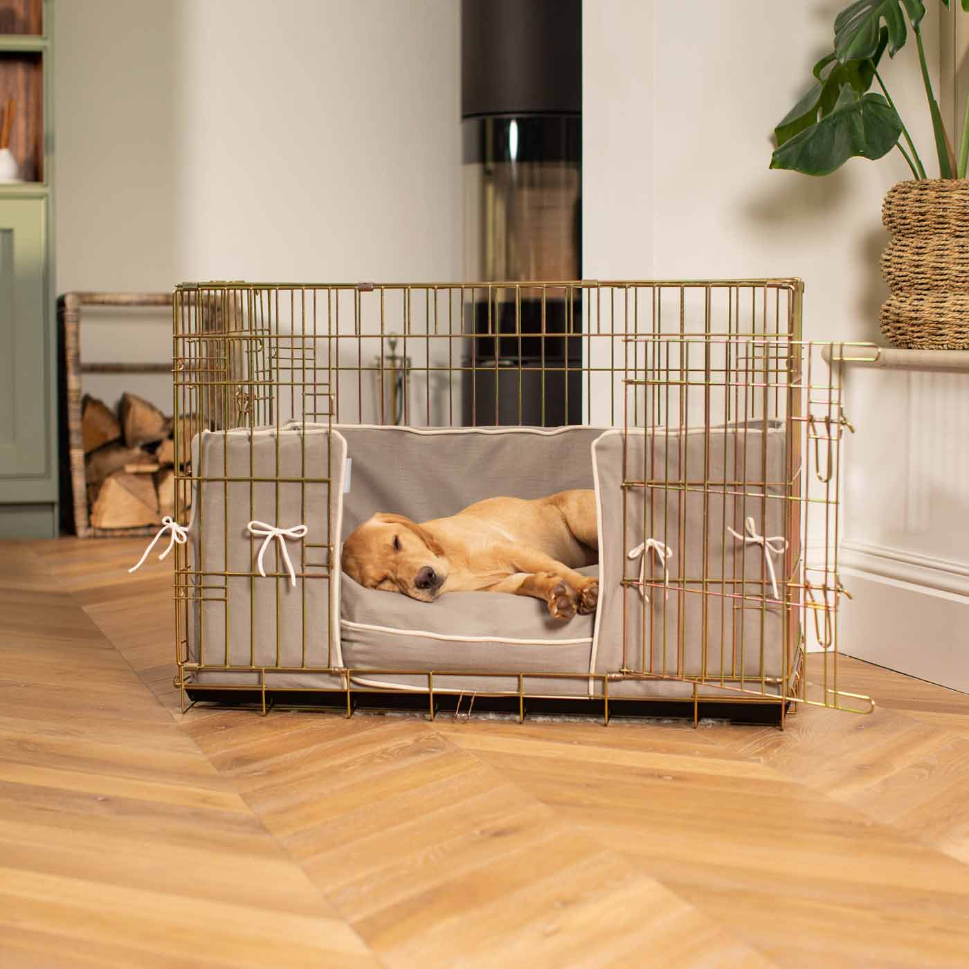 Dog Crate with Cushion & Bumper in Savanna Stone by Lords & Labradors